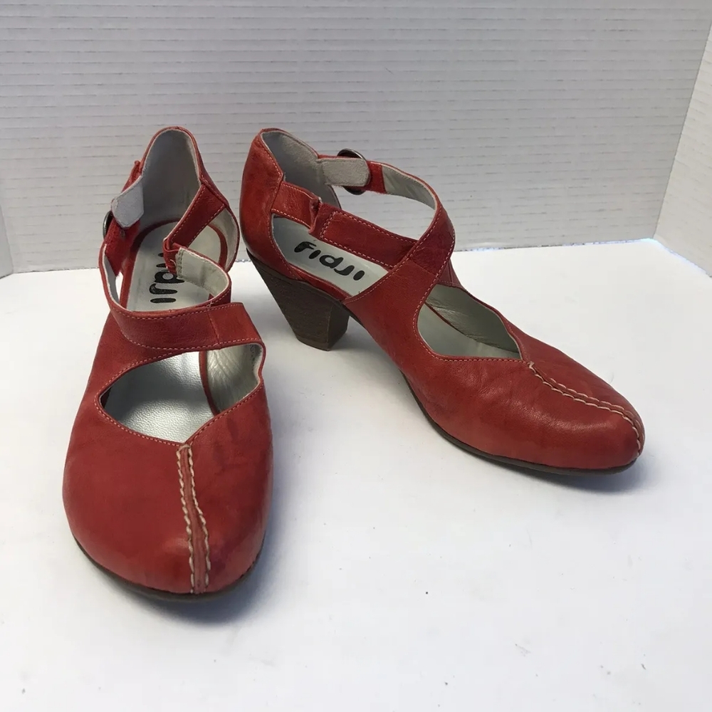 Fidji Red Heeled Mary Jane's sz 40